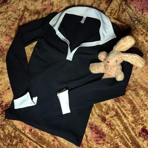 Black and white shirt size XS